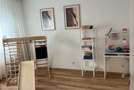 Wohnung zu vermieten, zwei Zimmer 55 m² Kü+Whz+Schlz+Bad 2 zimmer