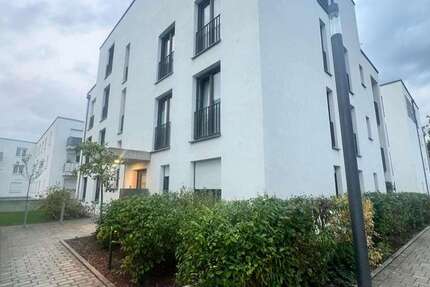 Wohnung zum Mieten in Friedrichsdorf 1.610 € 92 m² 3 zimmer