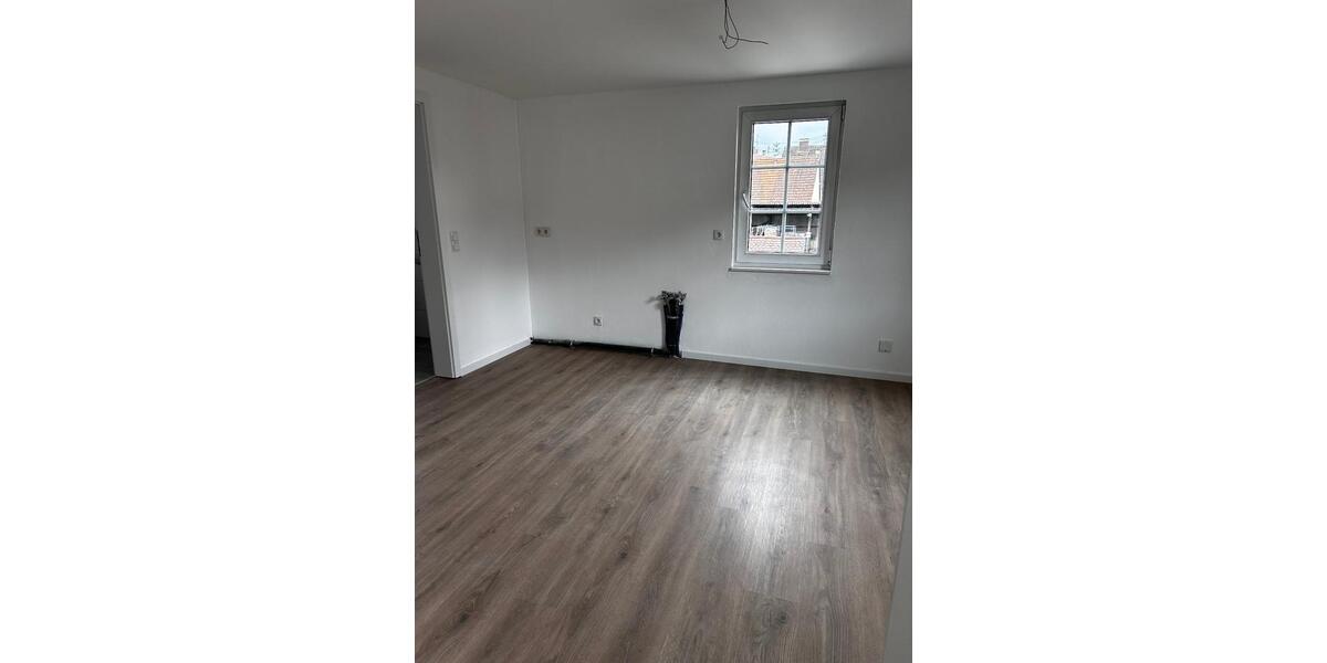 Etagenwohnung Ilbesheim bei Landau in der Pfalz - 2 Zimmer, 66 m&sup2;, 890&euro; | Angebot:26490921