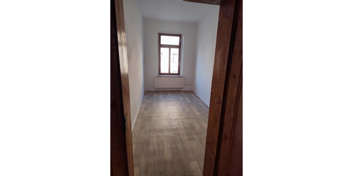 Hochparterre Frankenberg (Sachsen) - 3 Zimmer, 67 m&sup2;, 325&euro; | Angebot:26606768