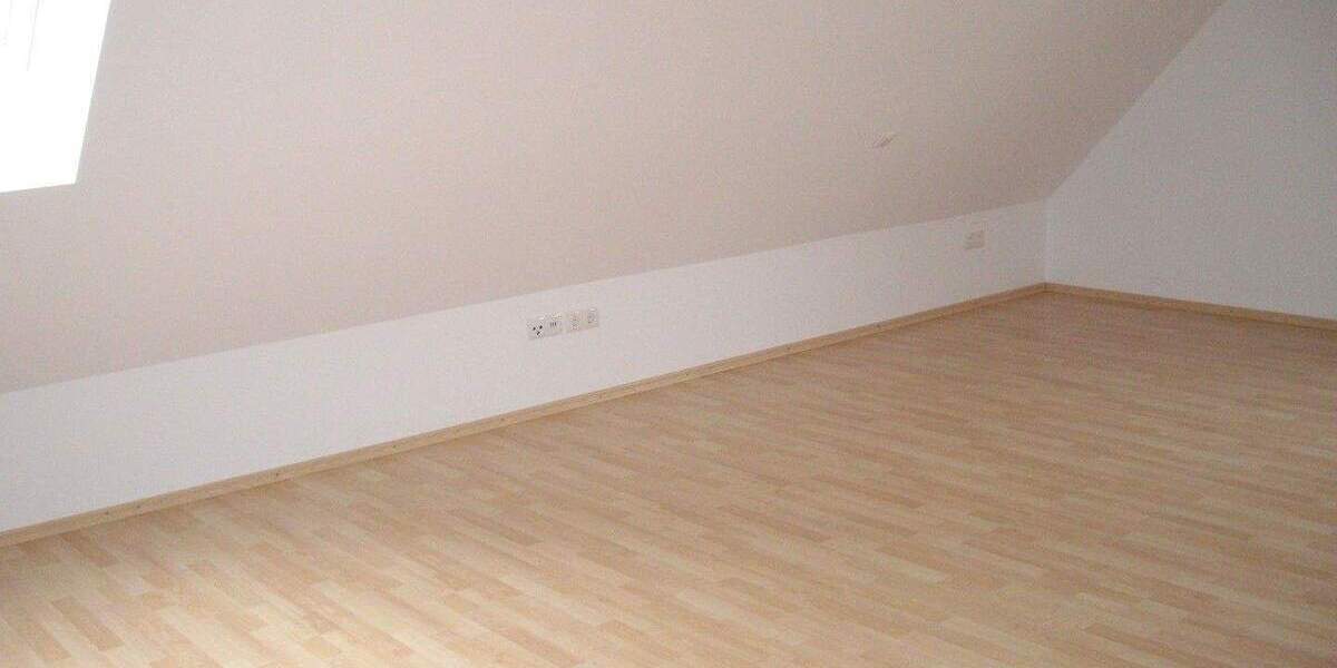 Etagenwohnung Sennfeld Rempertshag - 4 Zimmer, 103 m&sup2;, 1.220&euro; | Angebot:24735689