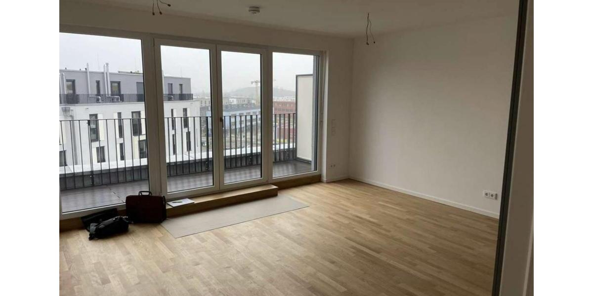 Dachgeschoßwohnung Schönefeld - 2 Zimmer, 59 m&sup2;, 1.000&euro; | Angebot:24813576