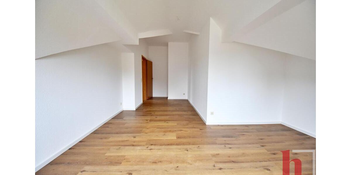 Dachgeschoßwohnung Vechta - 2 Zimmer, 77 m&sup2;, 500&euro; | Angebot:25883608