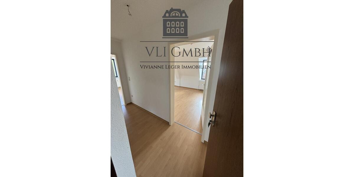 Dachgeschoßwohnung Saarbrücken - 1 Zimmer, 75 m&sup2;, 650&euro; | Angebot:26460797