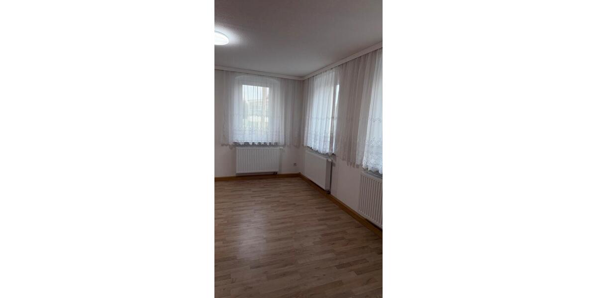 Erdgeschoßwohnung Ebersbach-Neugersdorf Neugersdorf - 2 Zimmer, 54 m&sup2;, 350&euro; | Angebot:26458401