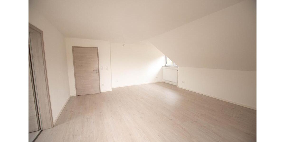 Dachgeschoßwohnung Sulzbach-Rosenberg Rosenberg - 2 Zimmer, 64 m&sup2;, 650&euro; | Angebot:25497505