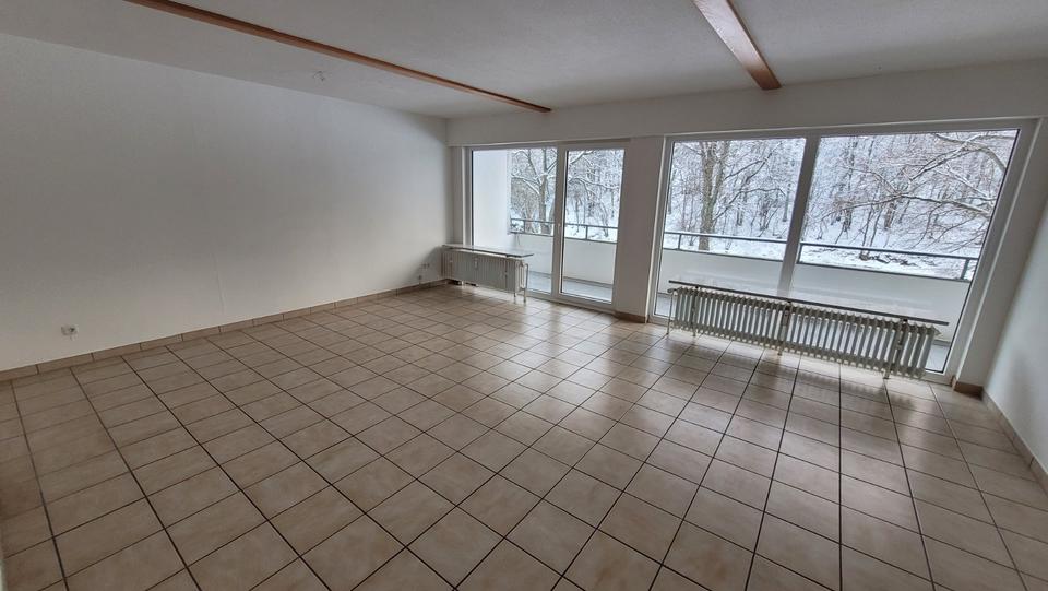 Etagenwohnung Netphen - 3 Zimmer, 94 m&sup2;, 650&euro; | Angebot:25656497