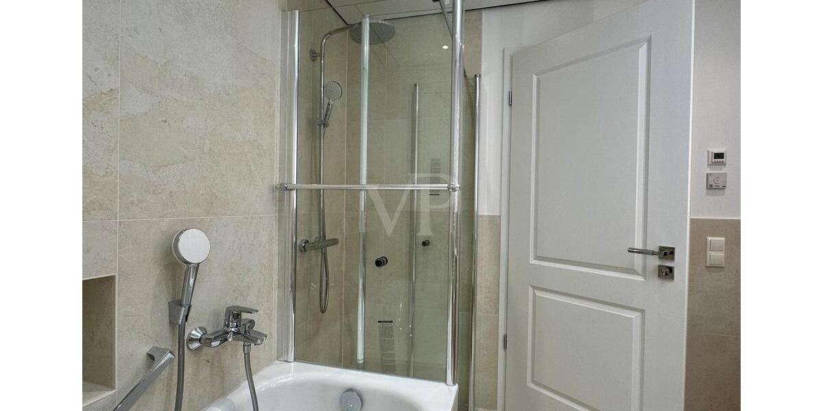 Dachgeschoßwohnung Dresden Neustadt - 2 Zimmer, 52 m&sup2;, 930&euro; | Angebot:25959979