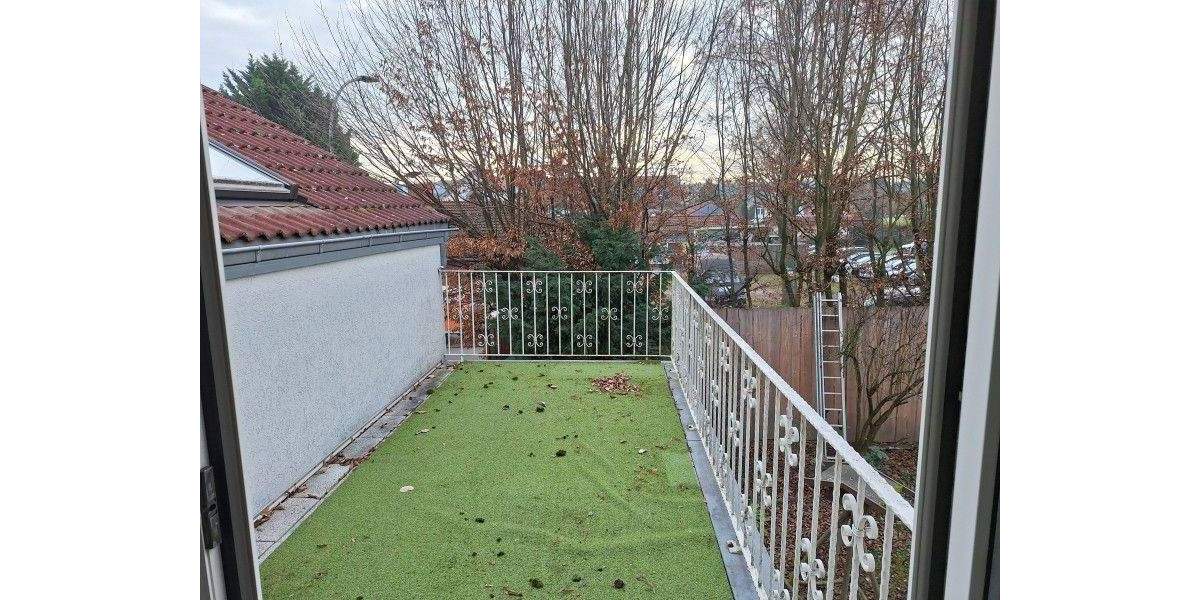 Etagenwohnung Bad Vilbel - 3 Zimmer, 83 m&sup2;, 1.060&euro; | Angebot:24426034
