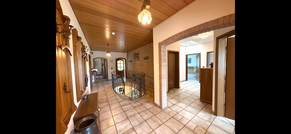 Bungalow Roetgen - 6 Zimmer, 150 m&sup2;, 1.480&euro; | Angebot:24433165