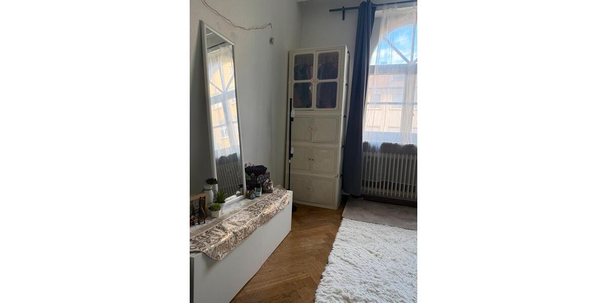 Wohnen auf Zeit Bonn - 3 Zimmer, 16 m&sup2;, 555&euro; | Angebot:26582777