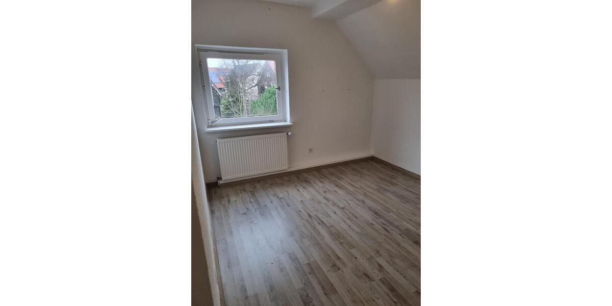 Wohnen auf Zeit Braunschweig Wabe-Schunter-Beberbach - 3 Zimmer, 80 m&sup2;, 410&euro; | Angebot:24741033