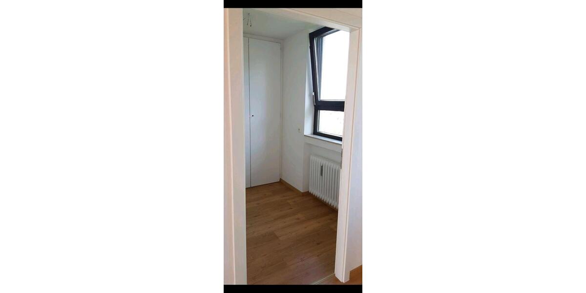 Etagenwohnung Bad Neustadt an der Saale - 4 Zimmer, 114 m&sup2;, 1.150&euro; | Angebot:26234797