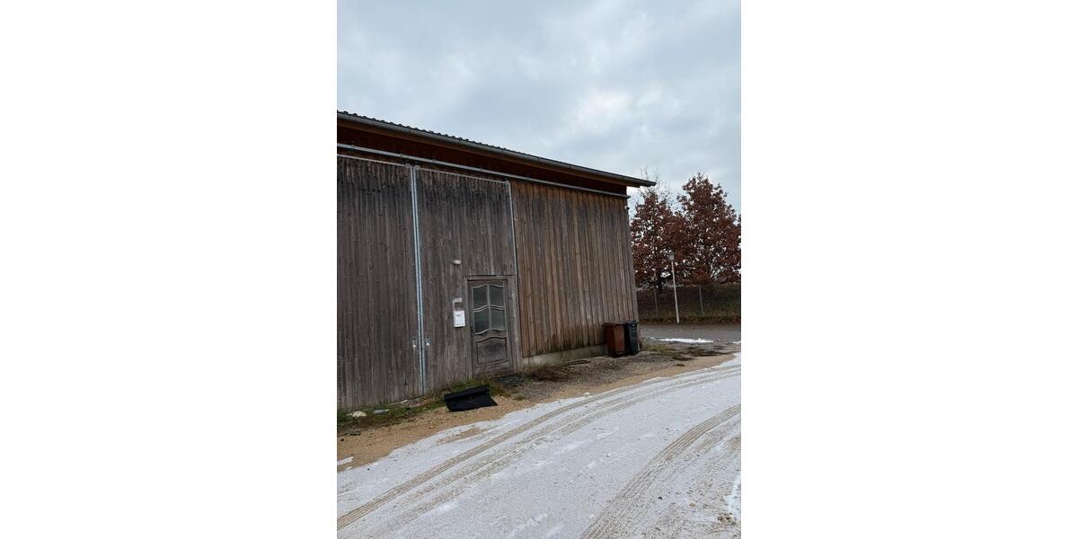 Halle zu vermieten zimmer