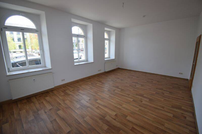 Etagenwohnung Riesa Innenstadt - 2 Zimmer, 72 m&sup2;, 480&euro; | Angebot:26363230