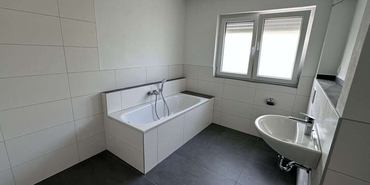 Etagenwohnung Troisdorf - 3 Zimmer, 99 m&sup2;, 1.575&euro; | Angebot:22450076