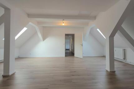 Wohnung Dessau-Roßlau Brambach - 3 Zimmer, 95 m&sup2;, 700&euro; | Angebot:24737636