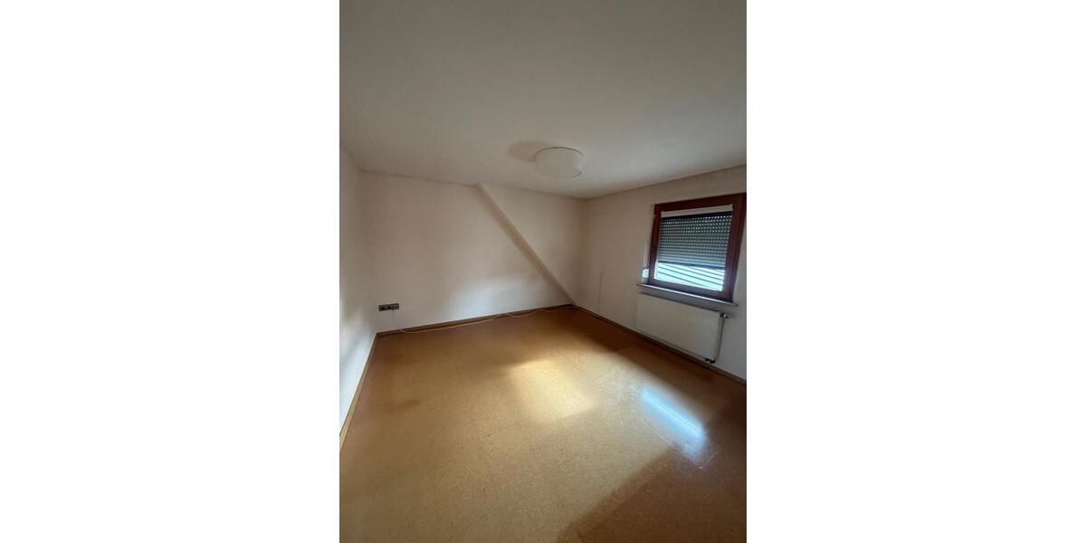 Einfamilienhaus Eggolsheim - 5 Zimmer, 135 m&sup2;, 1.690&euro; | Angebot:26634670