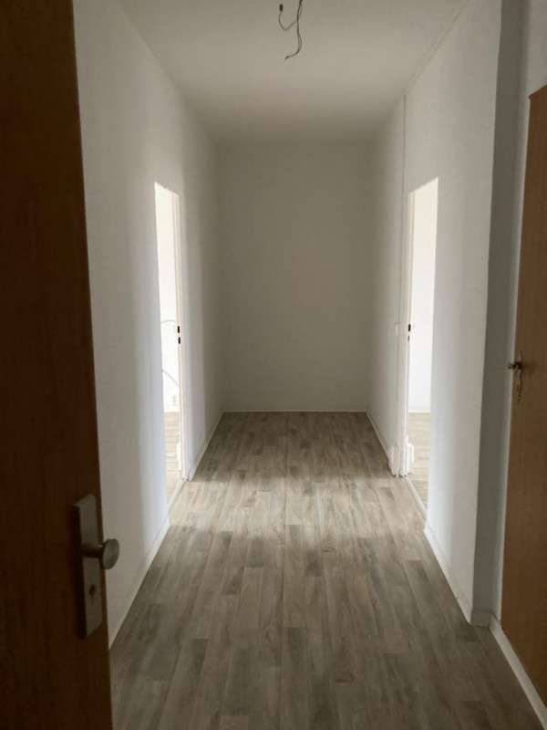 Wohnung zum Mieten in Oschersleben 356 € 71.27 m² 3 zimmer