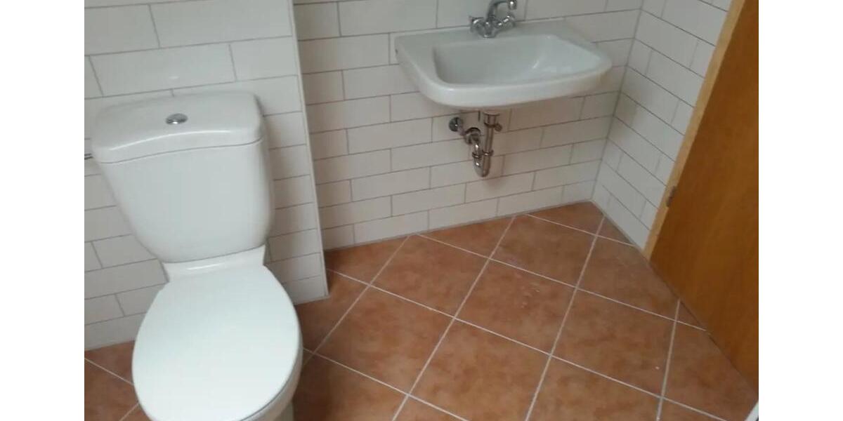 Maisonettenwohnung Solingen - 5 Zimmer, 125 m&sup2;, 1.200&euro; | Angebot:25395111