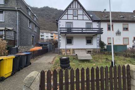 Haus Kaub - 9 Zimmer, 150 m&sup2;, 1.000&euro; | Angebot:26252724