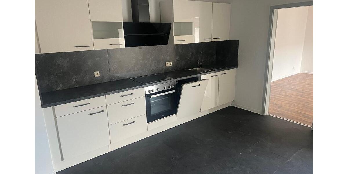 Etagenwohnung Magdeburg - 4 Zimmer, 92 m&sup2;, 887&euro; | Angebot:20606573