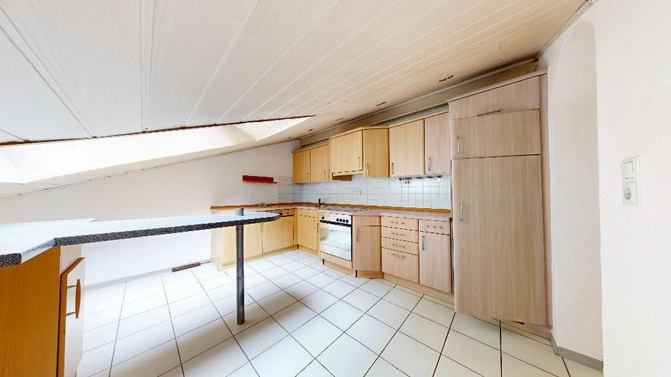 +++Dachgeschosswohnung mit 3 Zimmer, Loggia und Stellplatz in hervorragender Wohnlage +++ 3 zimmer