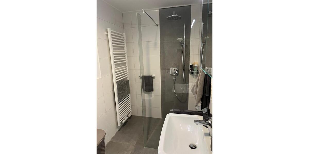 Hochparterre Neidlingen - 4 Zimmer, 80 m&sup2;, 1.000&euro; | Angebot:24178600