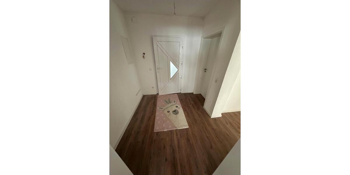Erdgeschoßwohnung Albstadt - 3 Zimmer, 100 m&sup2;, 950&euro; | Angebot:26022436