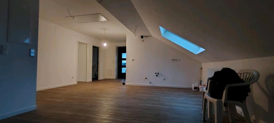 Dachgeschoßwohnung Losheim am See - 5 Zimmer, 107 m&sup2;, 850&euro; | Angebot:25539815