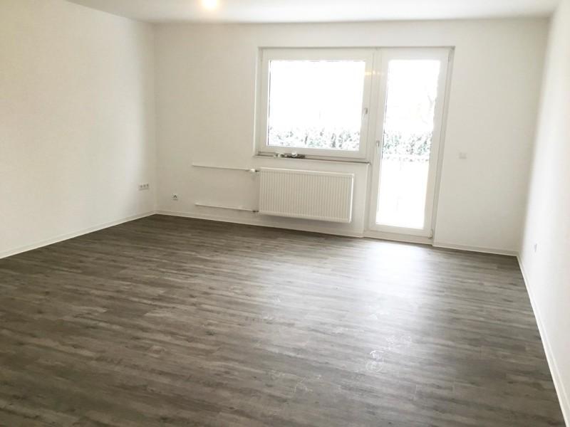 Großzügige 1-Zimmer-Wohnung mit Tagslichtbad und Balkon zimmer