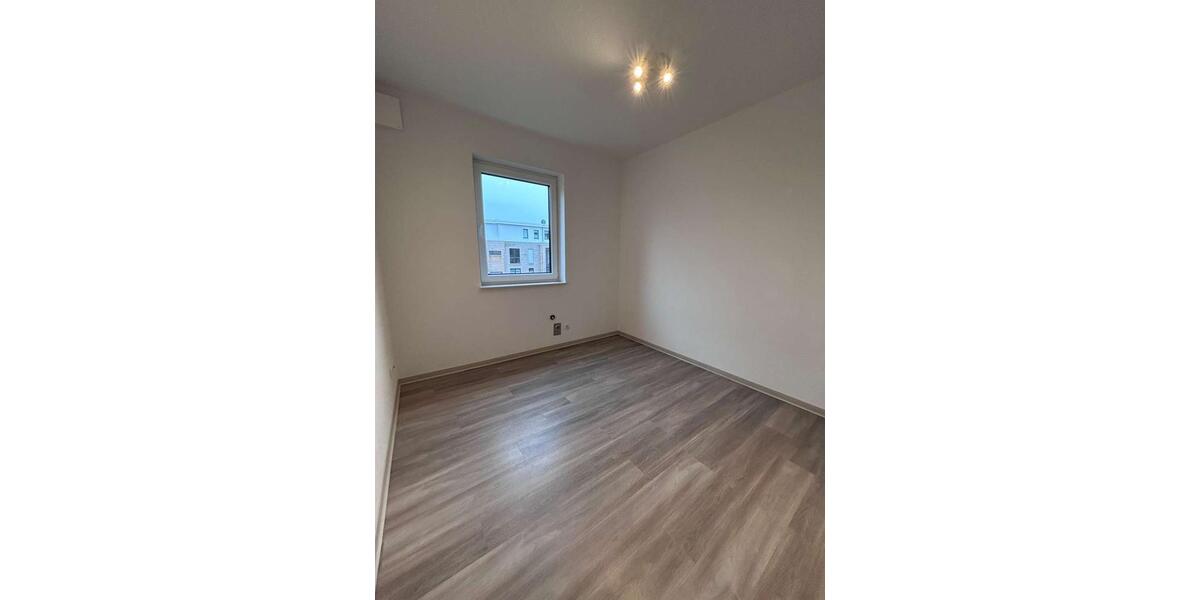 Etagenwohnung Oldenburg Eversten - 2 Zimmer, 63 m&sup2;, 950&euro; | Angebot:25018152
