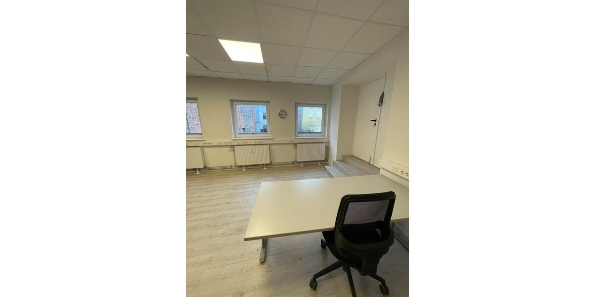 Gewerbeobjekt Lübeck Innenstadt - 700&euro; | Angebot:25996860