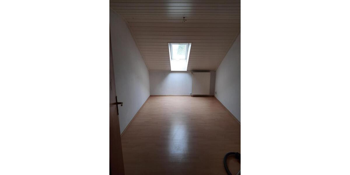Etagenwohnung Lauf - 4 Zimmer, 95 m&sup2;, 1.000&euro; | Angebot:25885557