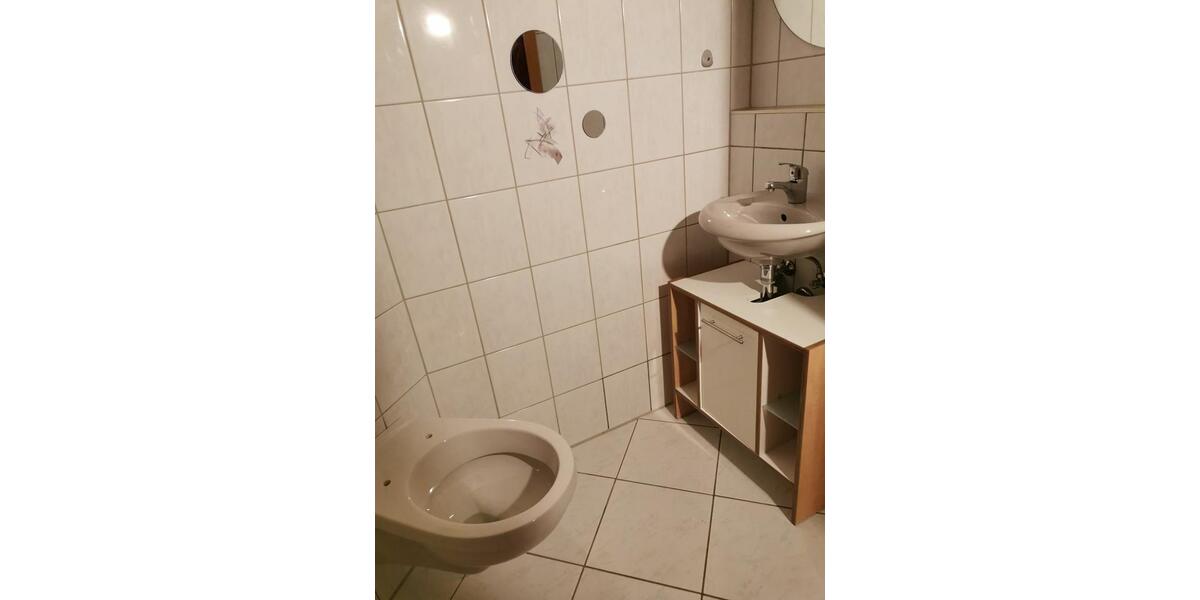 Etagenwohnung Sangerhausen - 2 Zimmer, 65 m&sup2;, 400&euro; | Angebot:26481151