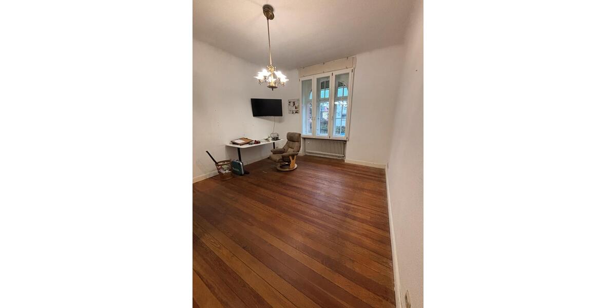 Erdgeschoßwohnung Neunkirchen Kohlhof - 5 Zimmer, 129 m&sup2;, 1.100&euro; | Angebot:24746988