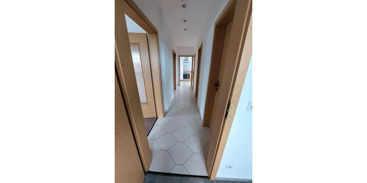 Wohnen auf Zeit Güstrow - 4 Zimmer, 80 m&sup2;, 750&euro; | Angebot:25967800