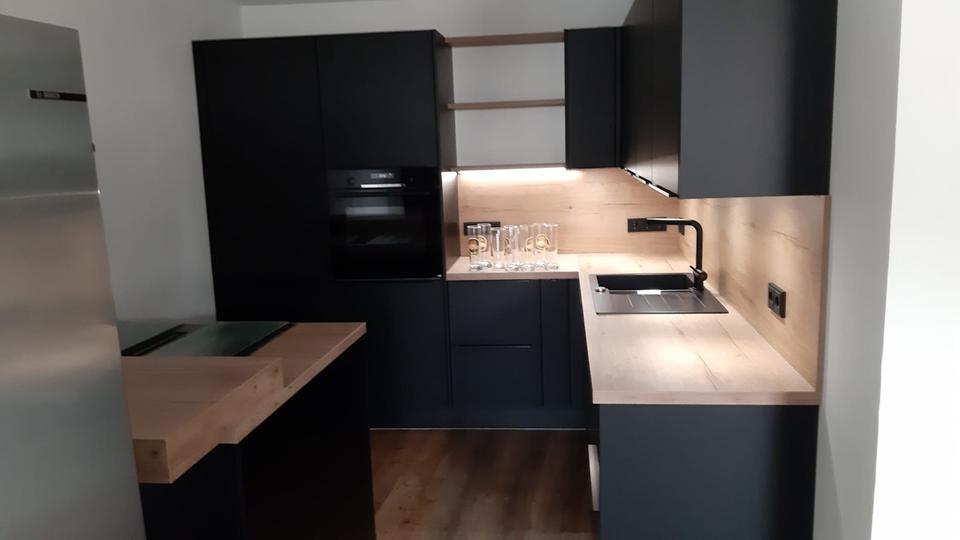 Erdgeschoßwohnung Kronach - 4.5 Zimmer, 120 m&sup2;, 1.200&euro; | Angebot:25614100