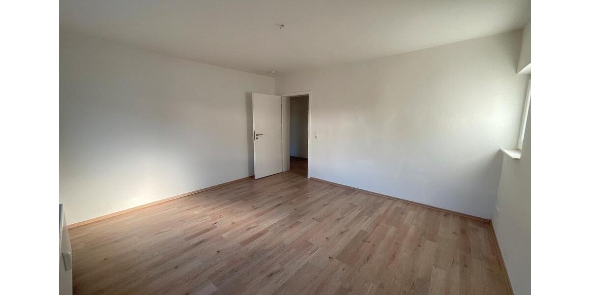 Erdgeschoßwohnung Radevormwald - 3 Zimmer, 71 m&sup2;, 639&euro; | Angebot:24895151