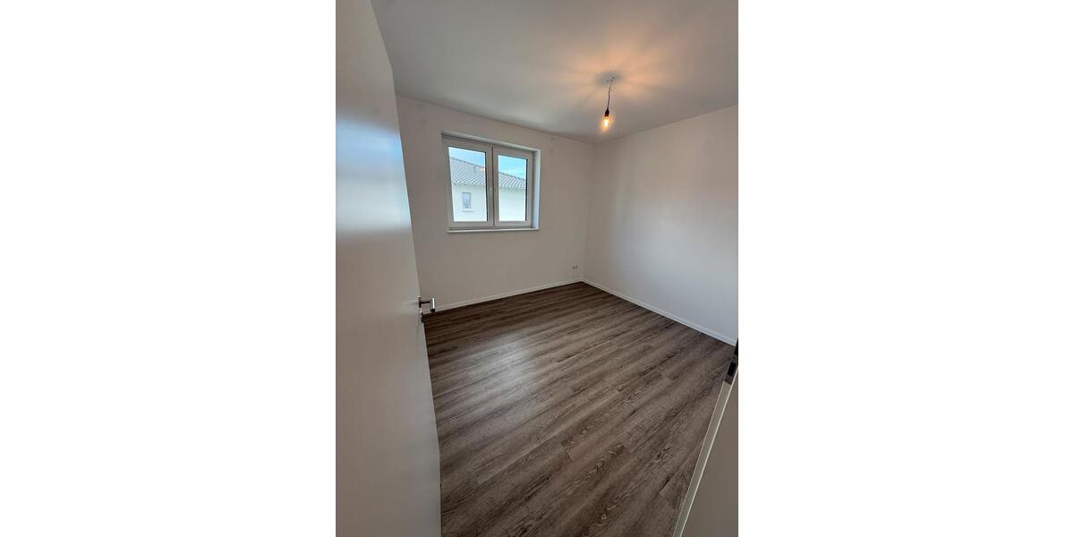 Erdgeschoßwohnung Selters (Westerwald) - 3 Zimmer, 90 m&sup2;, 1.200&euro; | Angebot:26647781