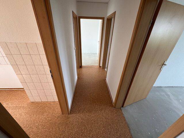 Etagenwohnung Wermsdorf - 3 Zimmer, 61 m&sup2;, 366&euro; | Angebot:23967746