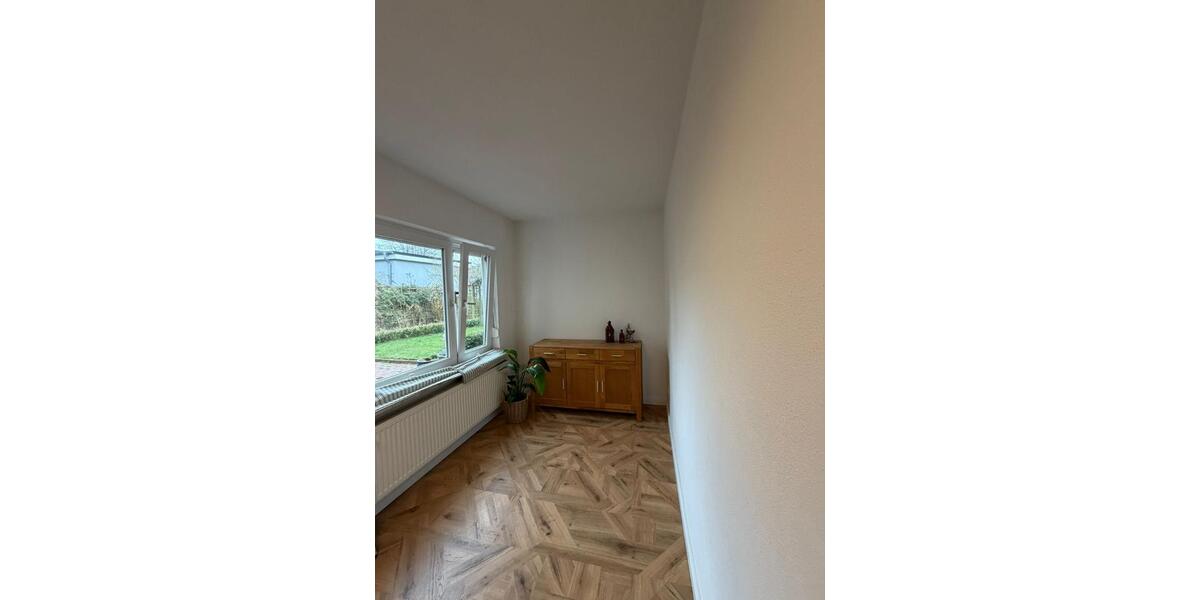 Reihenhaus Husum - 8 Zimmer, 160 m&sup2;, 1.450&euro; | Angebot:25988687