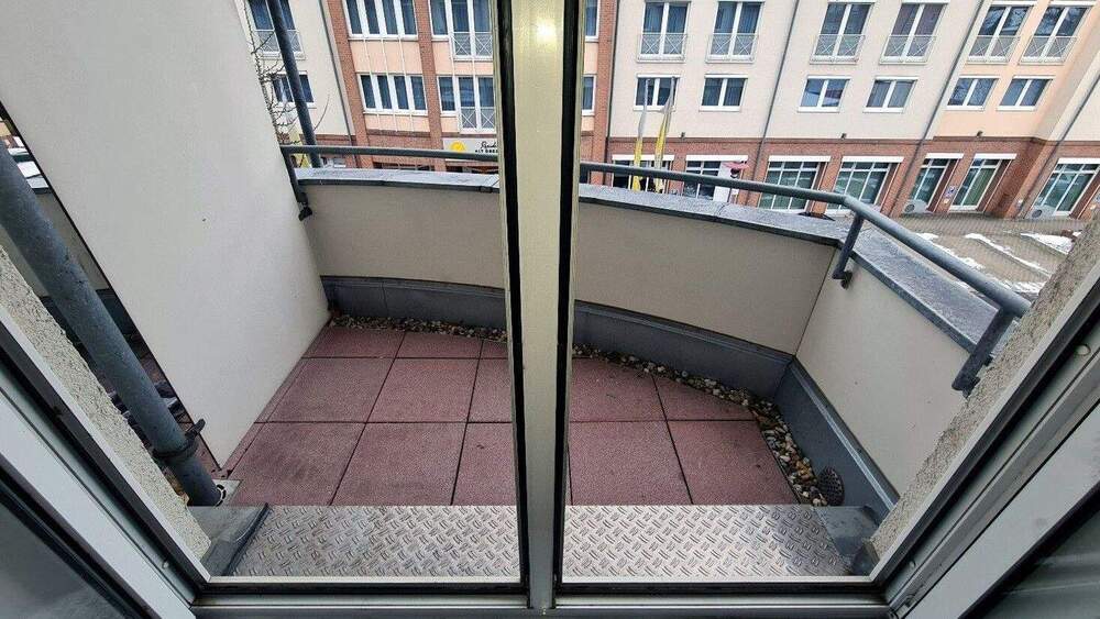 Charmante 1-Raumwohnung mit Pantryküche, Designbelag und Balkon 1 zimmer