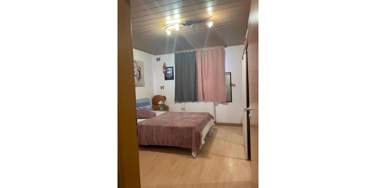 Dachgeschoßwohnung Aalen - 3 Zimmer, 78 m&sup2;, 800&euro; | Angebot:25856662