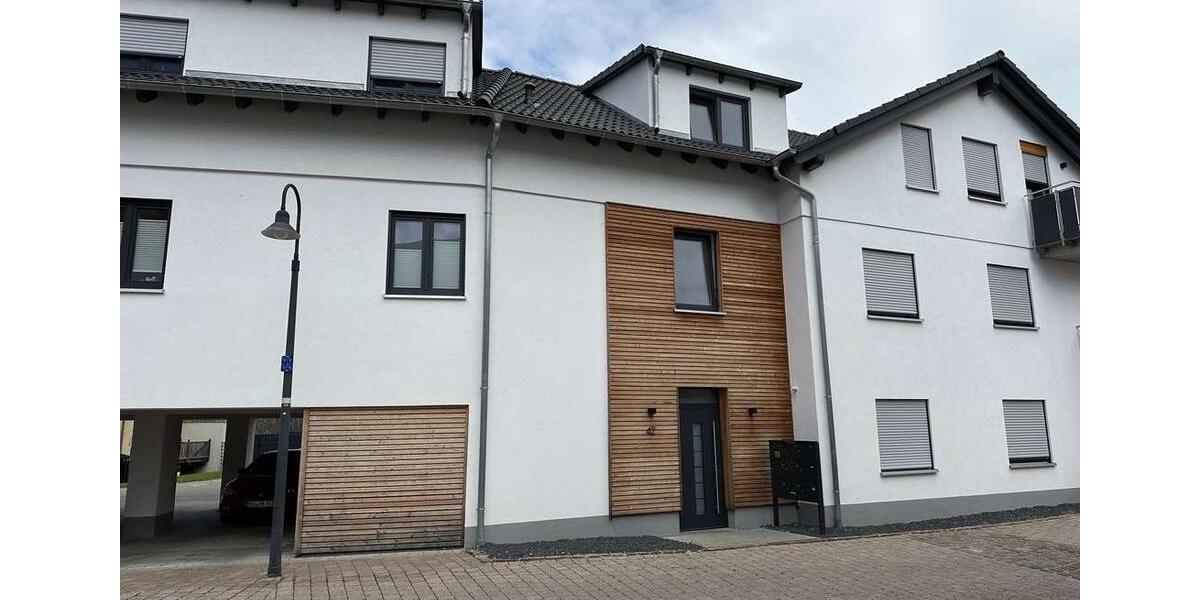 Etagenwohnung Mudau - 3 Zimmer, 104 m&sup2;, 1.000&euro; | Angebot:24353820