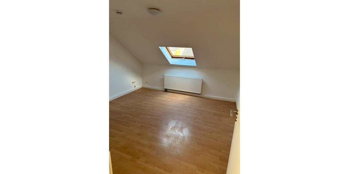 Dachgeschoßwohnung Bad Hönningen - 3 Zimmer, 58 m&sup2;, 550&euro; | Angebot:25300318