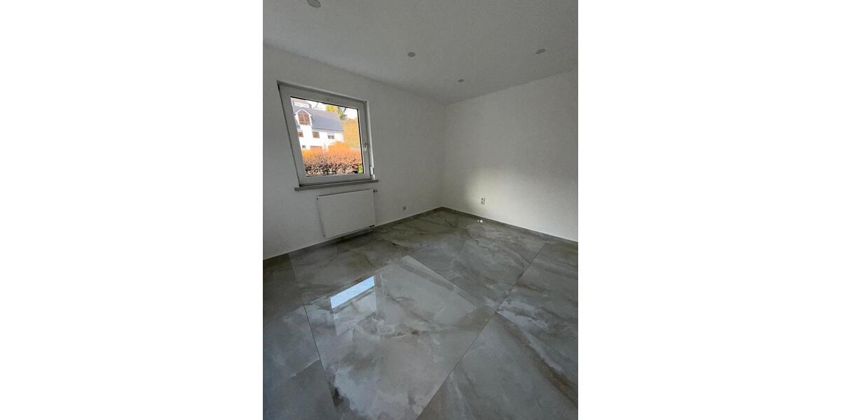 Etagenwohnung Netphen - 3 Zimmer, 120 m&sup2;, 1.400&euro; | Angebot:26339138