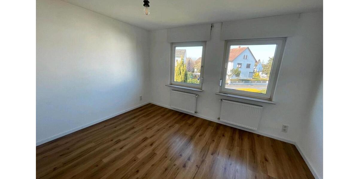Etagenwohnung Wetzlar - 4 Zimmer, 100 m&sup2;, 1.200&euro; | Angebot:26073195