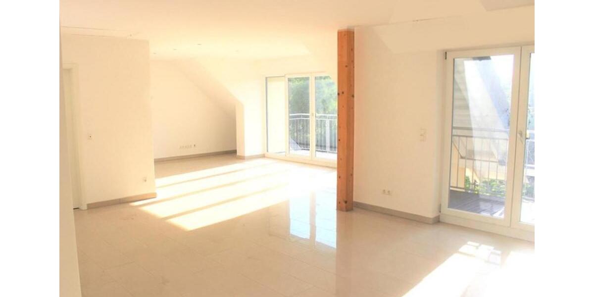 Dachgeschoßwohnung Haibach - 3 Zimmer, 109 m&sup2;, 1.199&euro; | Angebot:26256086