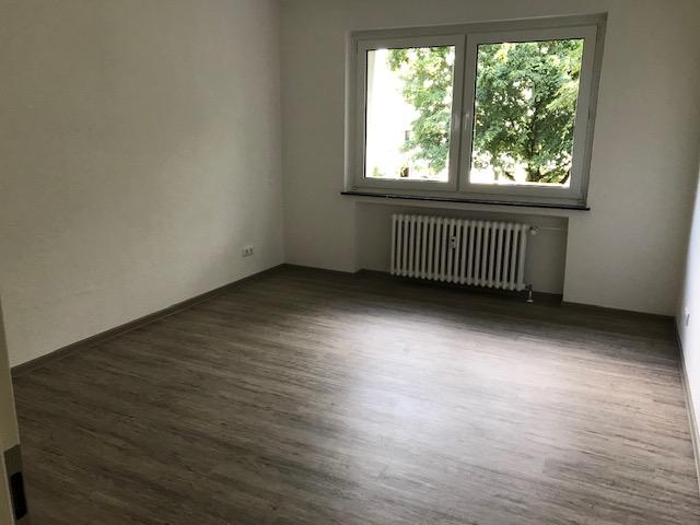 Etagenwohnung Mülheim an der Ruhr Broich - 3 Zimmer, 76 m&sup2;, 761&euro; | Angebot:25084536